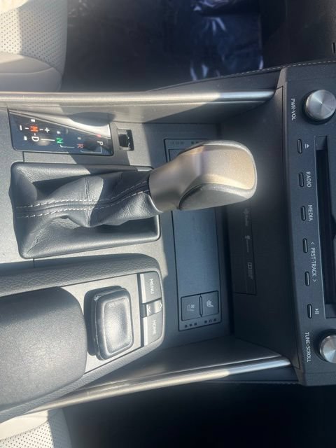 Used 2015 Lexus IS 350 w/ Navigation System Package RWD image 25
