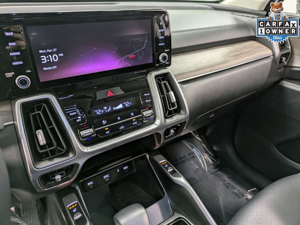 Certified 2022 Kia Sorento X-Line EX AWD/4WD image 11