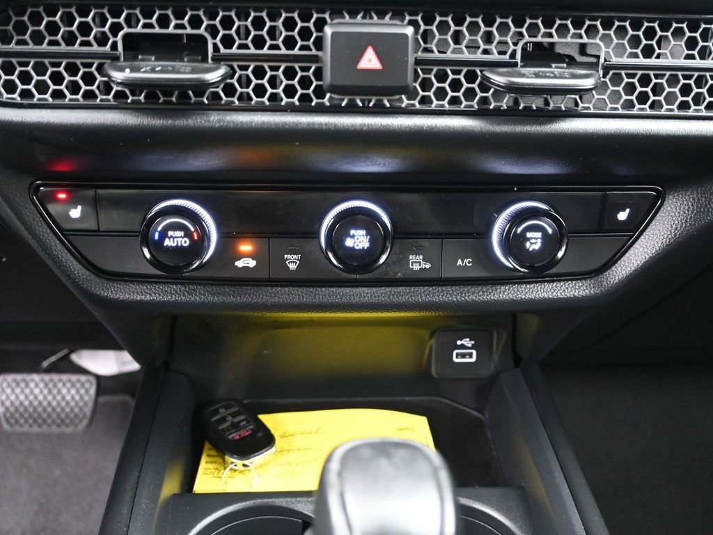 Used 2025 Honda HR-V Sport image 16