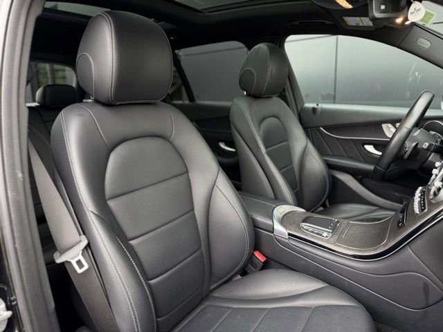 Used 2022 Mercedes-Benz GLC 300 4MATIC image 57