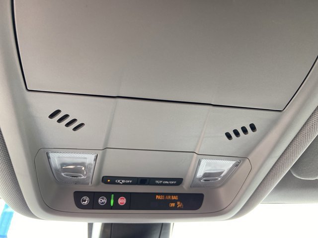Used 2025 Chevrolet Blazer LT FWD image 42