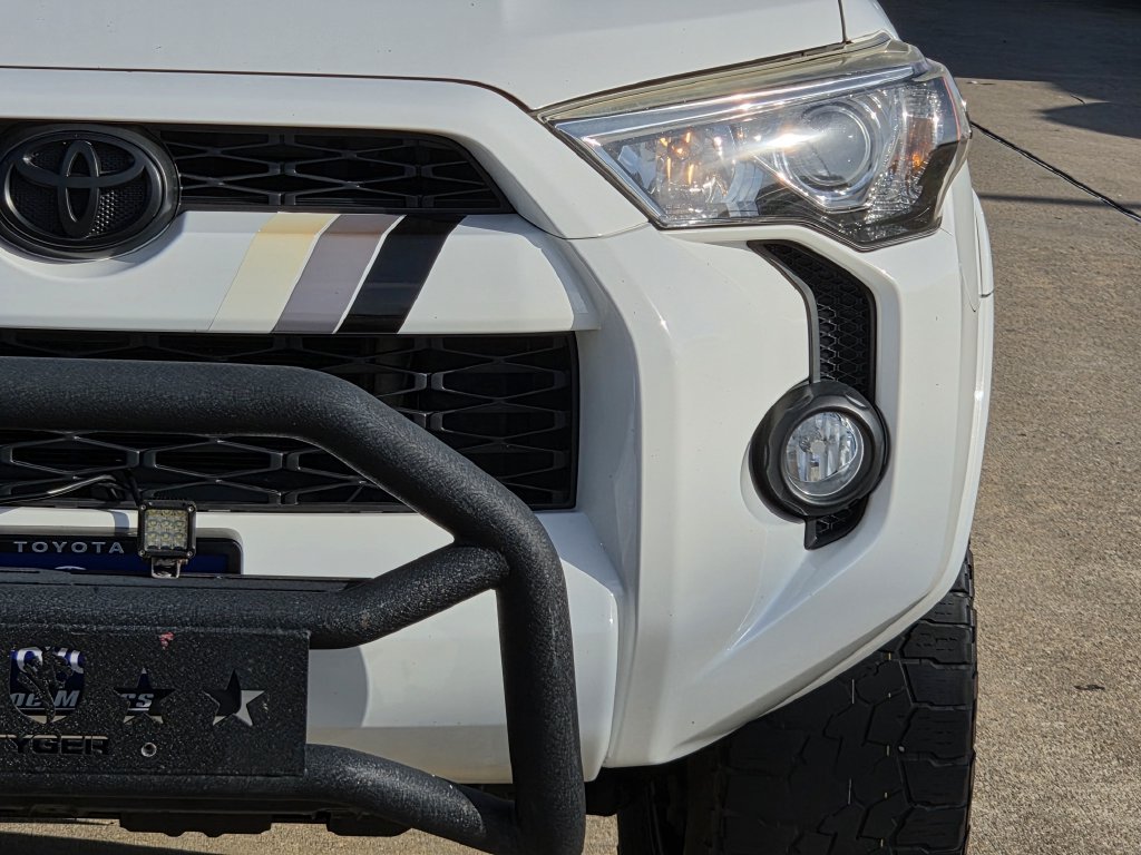 Used 2017 Toyota 4Runner SR5 RWD image 4