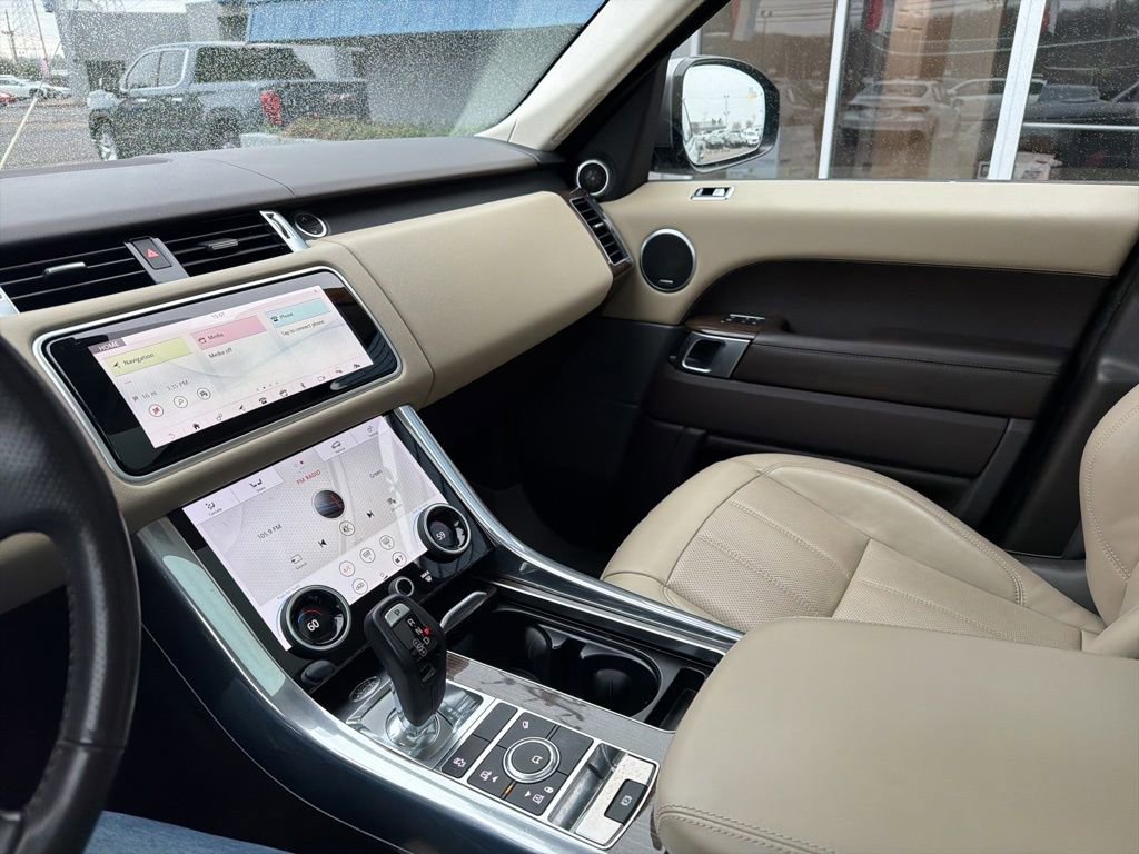 Used 2018 Land Rover Range Rover Sport HSE image 21