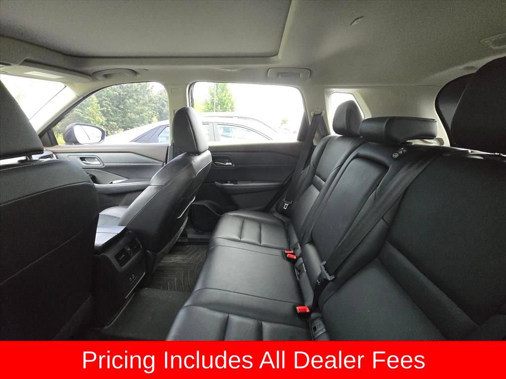 Used 2023 Nissan Rogue SL FWD image 4