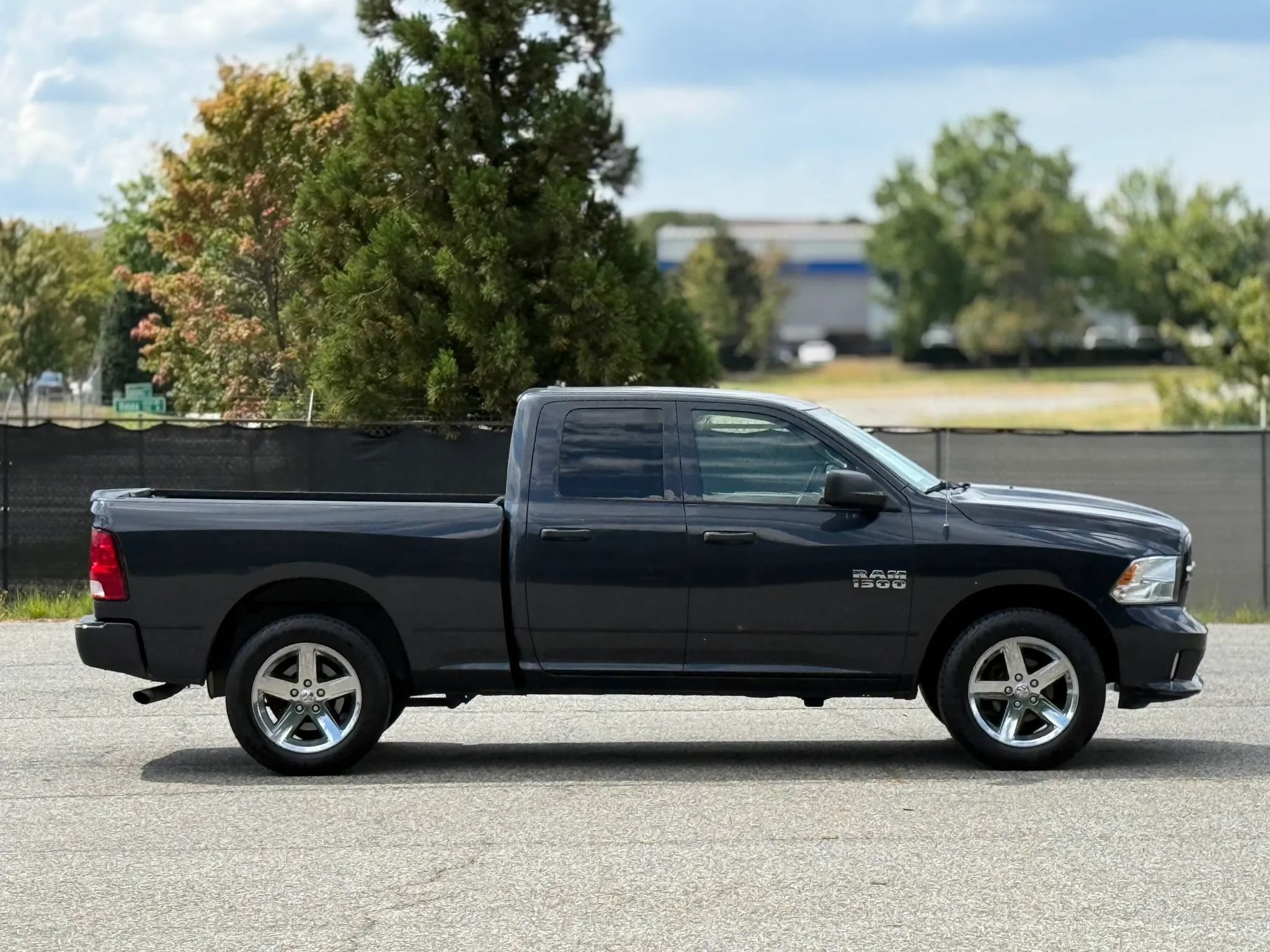 Used 2017 RAM 1500 Express AWD/4WD image 7