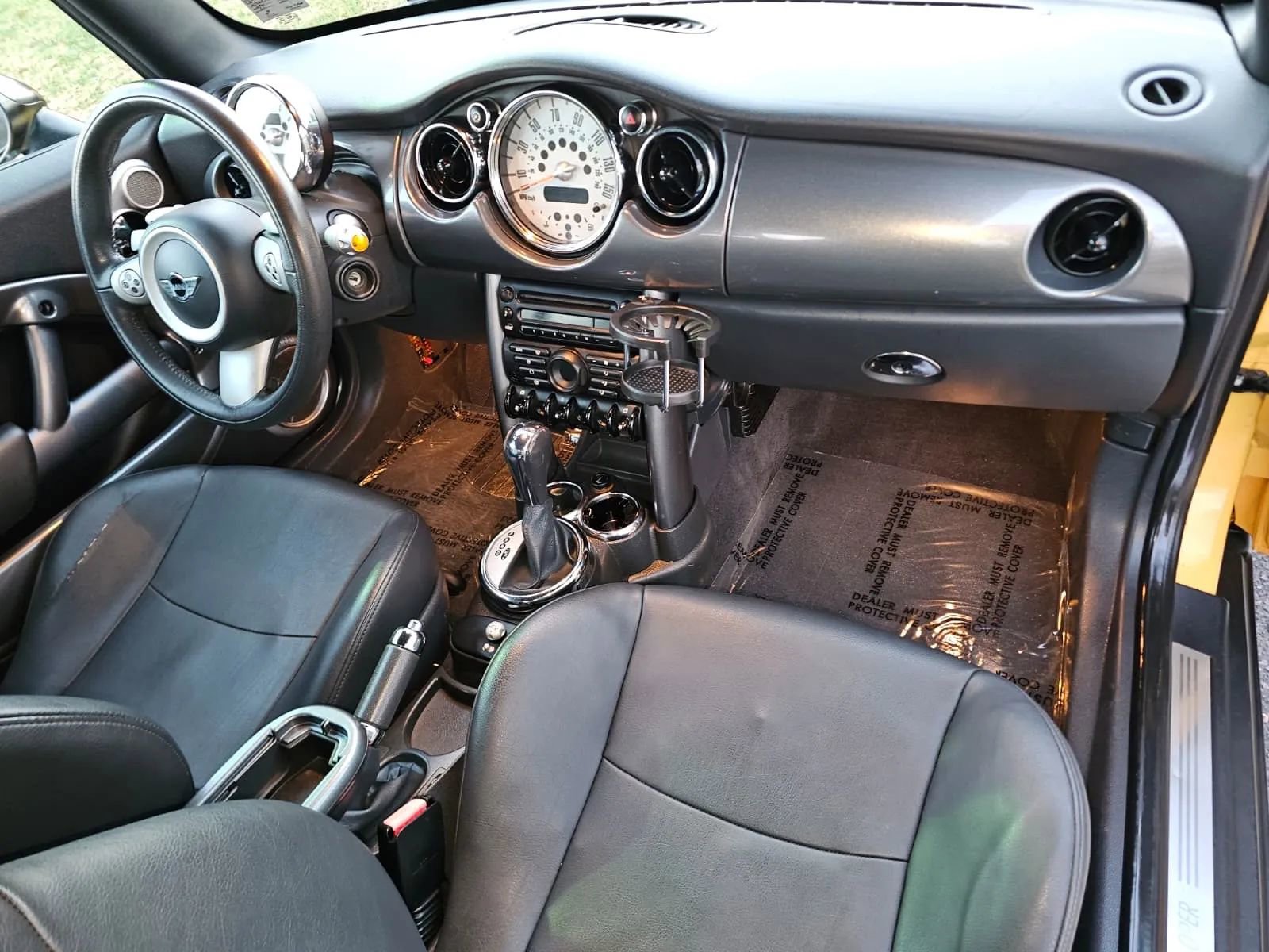 Used 2008 MINI Cooper Convertible image 10