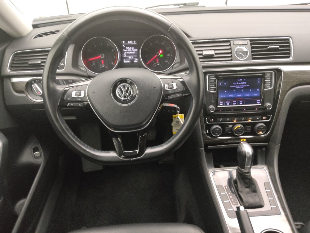 Used 2016 Volkswagen Passat 1.8T SE FWD image 22