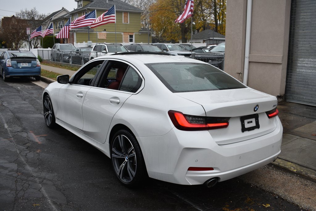 Used 2024 BMW 330i Sedan w/ Convenience Package image 8