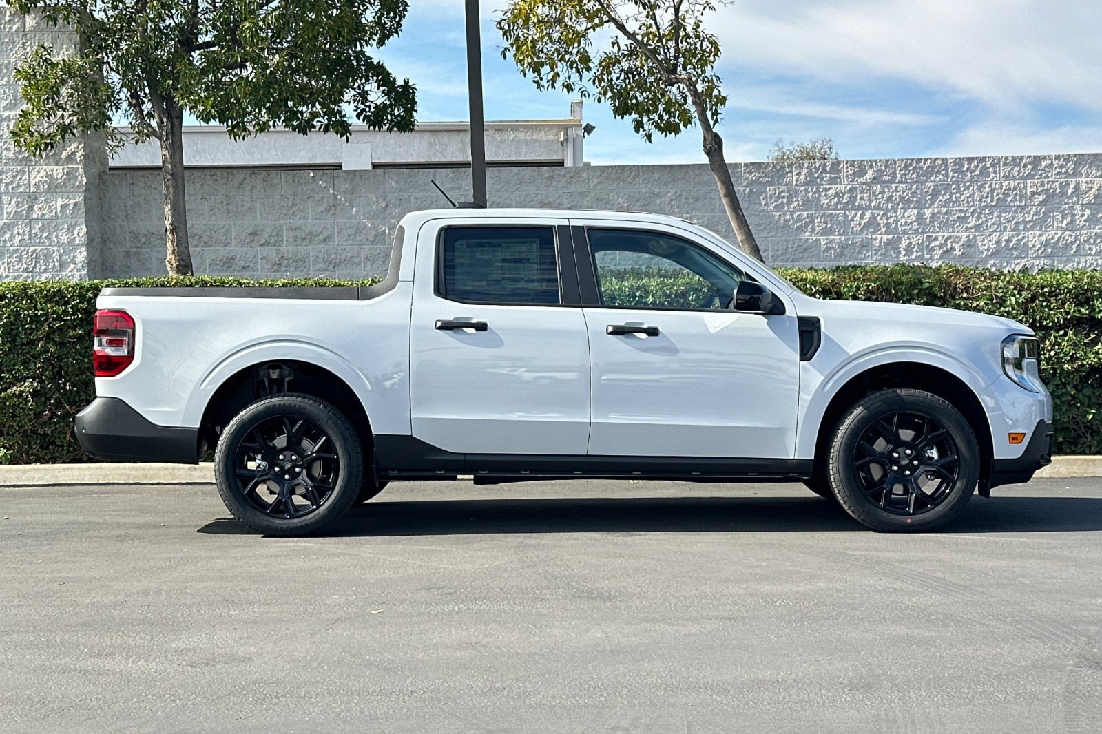 New 2025 Ford Maverick XLT w/ Black Appearance Package image 3