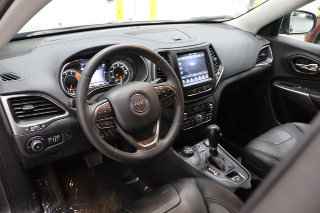 Used 2021 Jeep Cherokee Latitude Lux w/ Comfort/Convenience Group AWD/4WD image 22