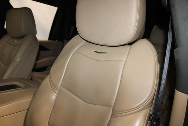 Used 2019 Cadillac Escalade Platinum AWD/4WD image 10