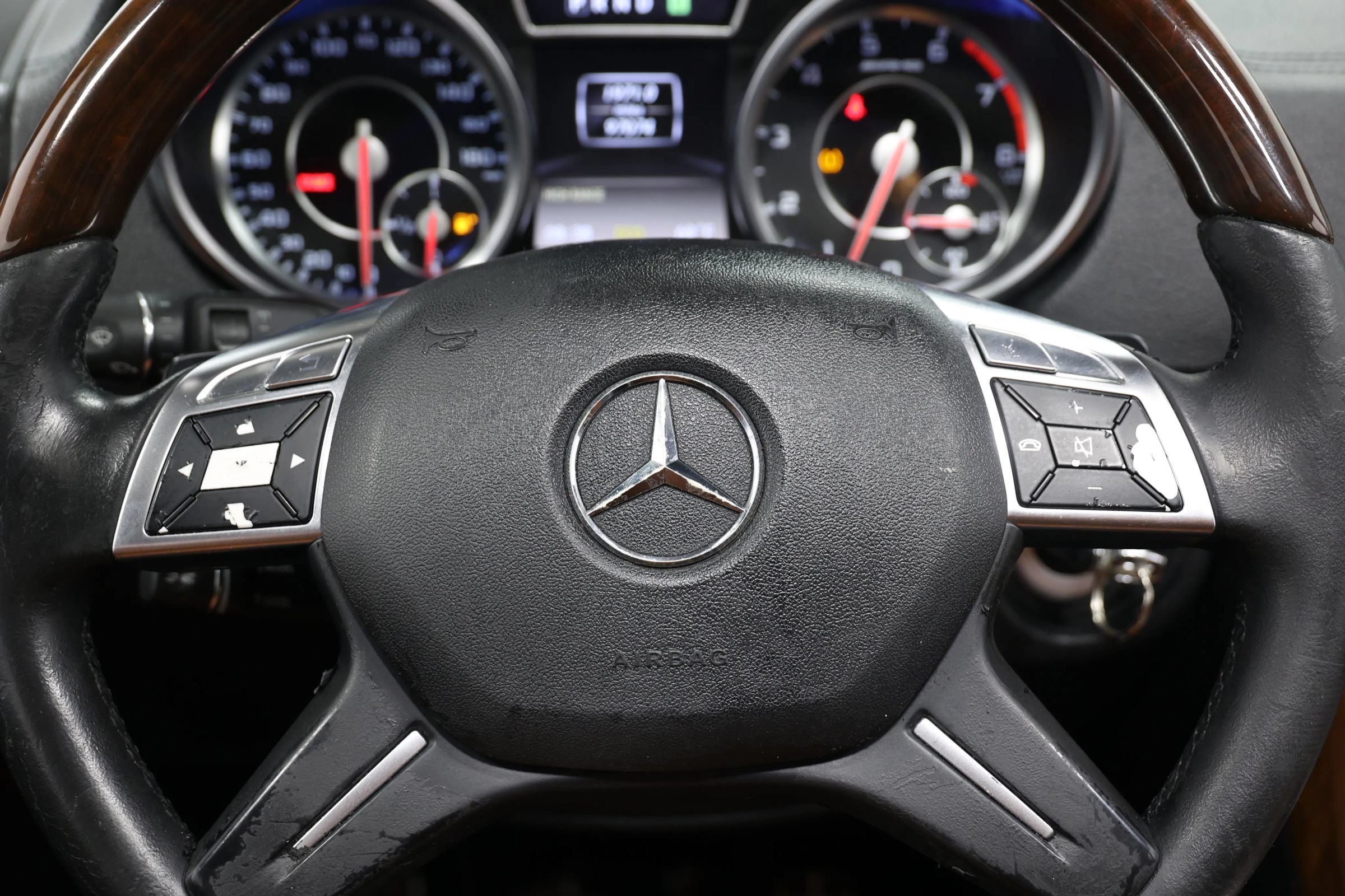 Used 2013 Mercedes-Benz G 63 AMG 4MATIC image 22