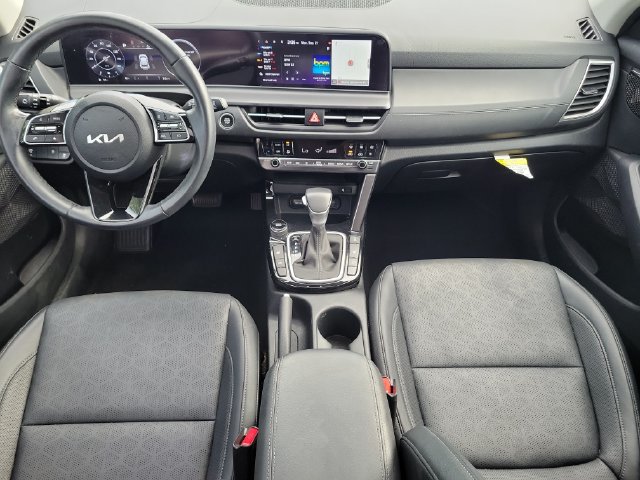 Used 2024 Kia Seltos EX AWD/4WD image 8