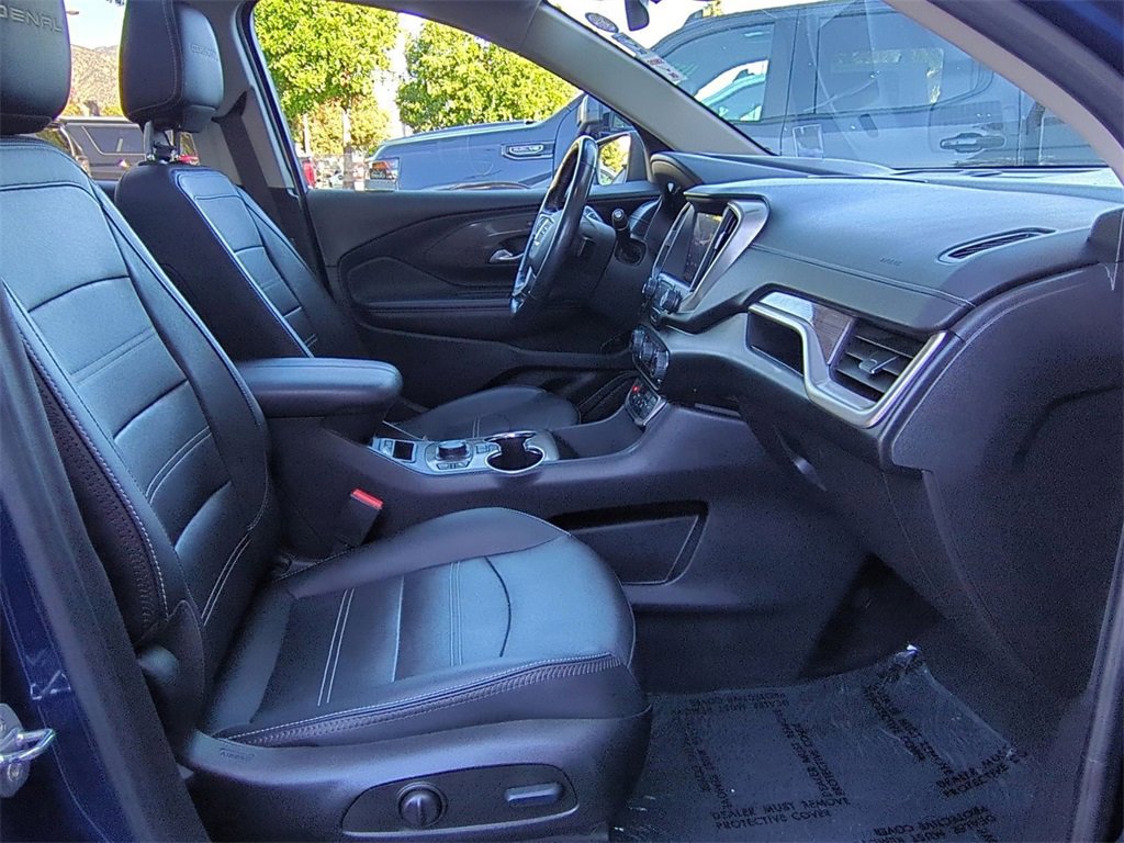 Used 2022 GMC Terrain Denali w/ Denali Premium Package image 31