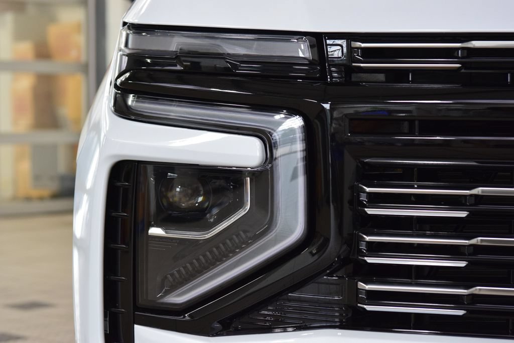 New 2026 Chevrolet Suburban High Country AWD/4WD image 12
