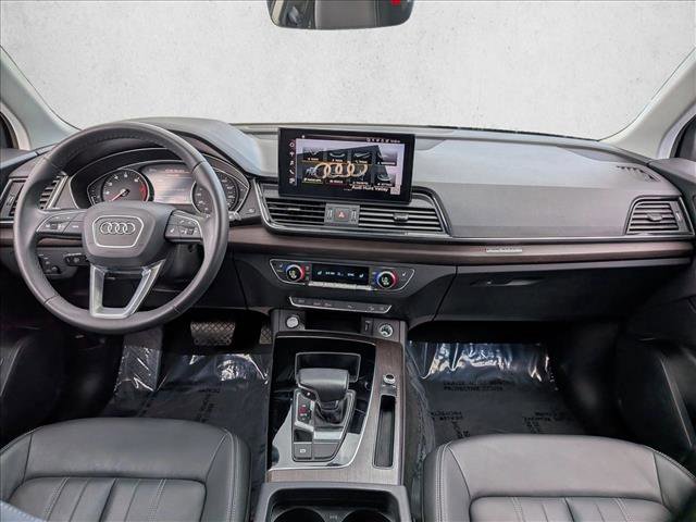 Certified 2023 Audi Q5 2.0T Premium w/ Convenience Package AWD/4WD image 18