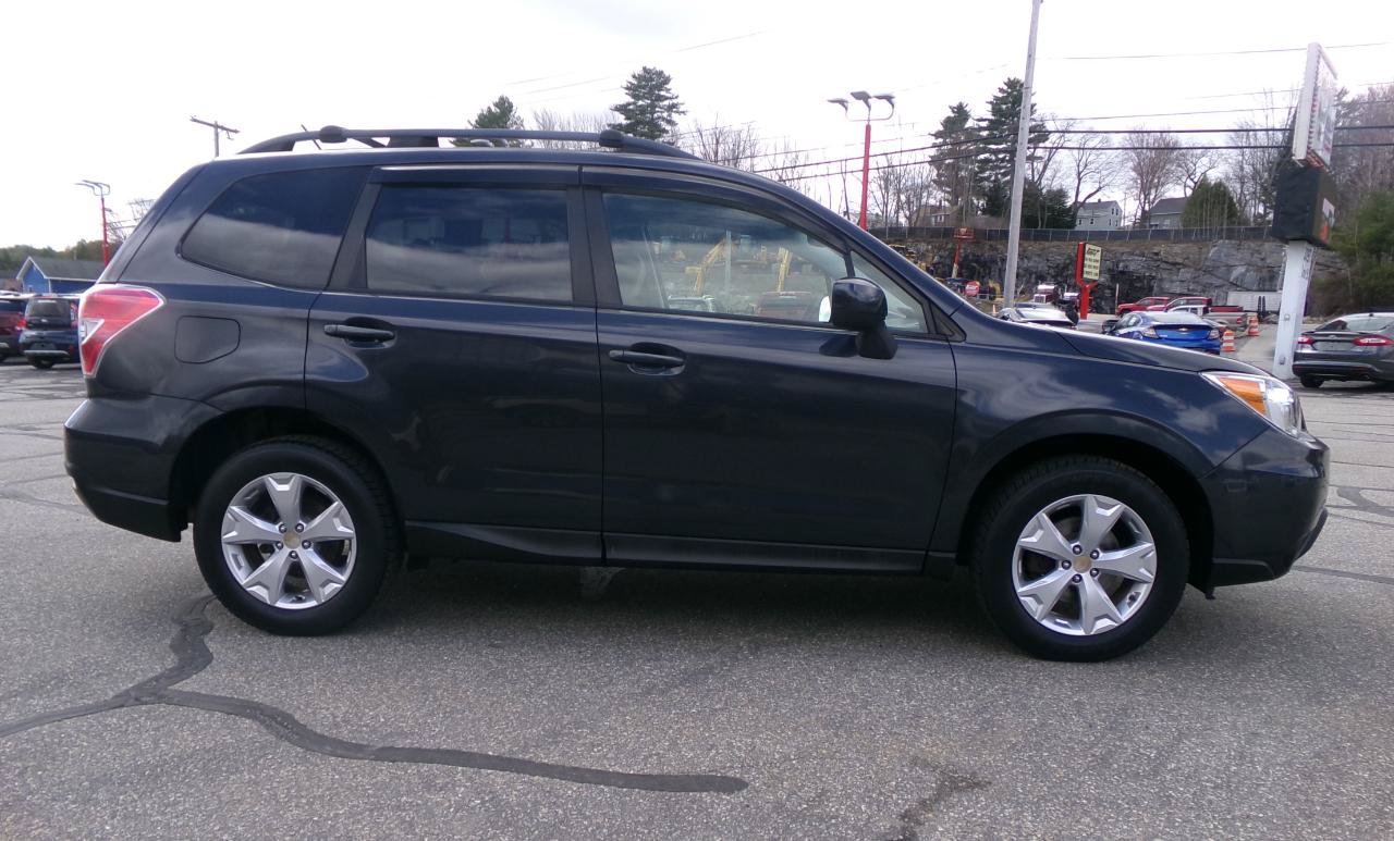 Used 2015 Subaru Forester 2.5i Premium AWD/4WD image 6