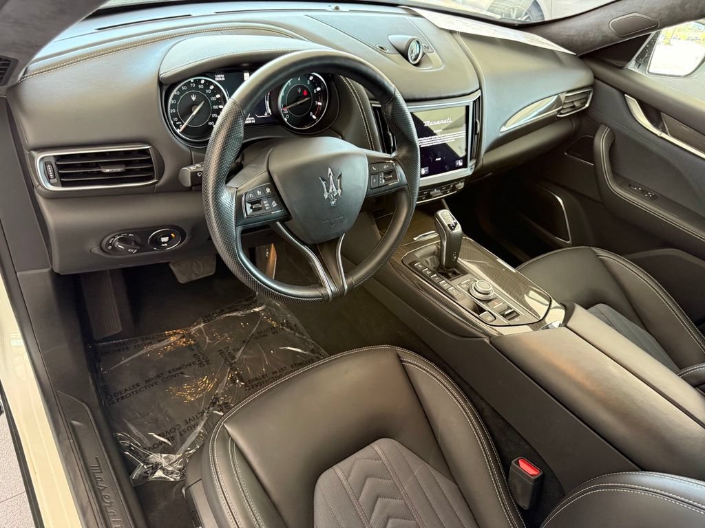 Certified 2022 Maserati Levante GT AWD/4WD image 18