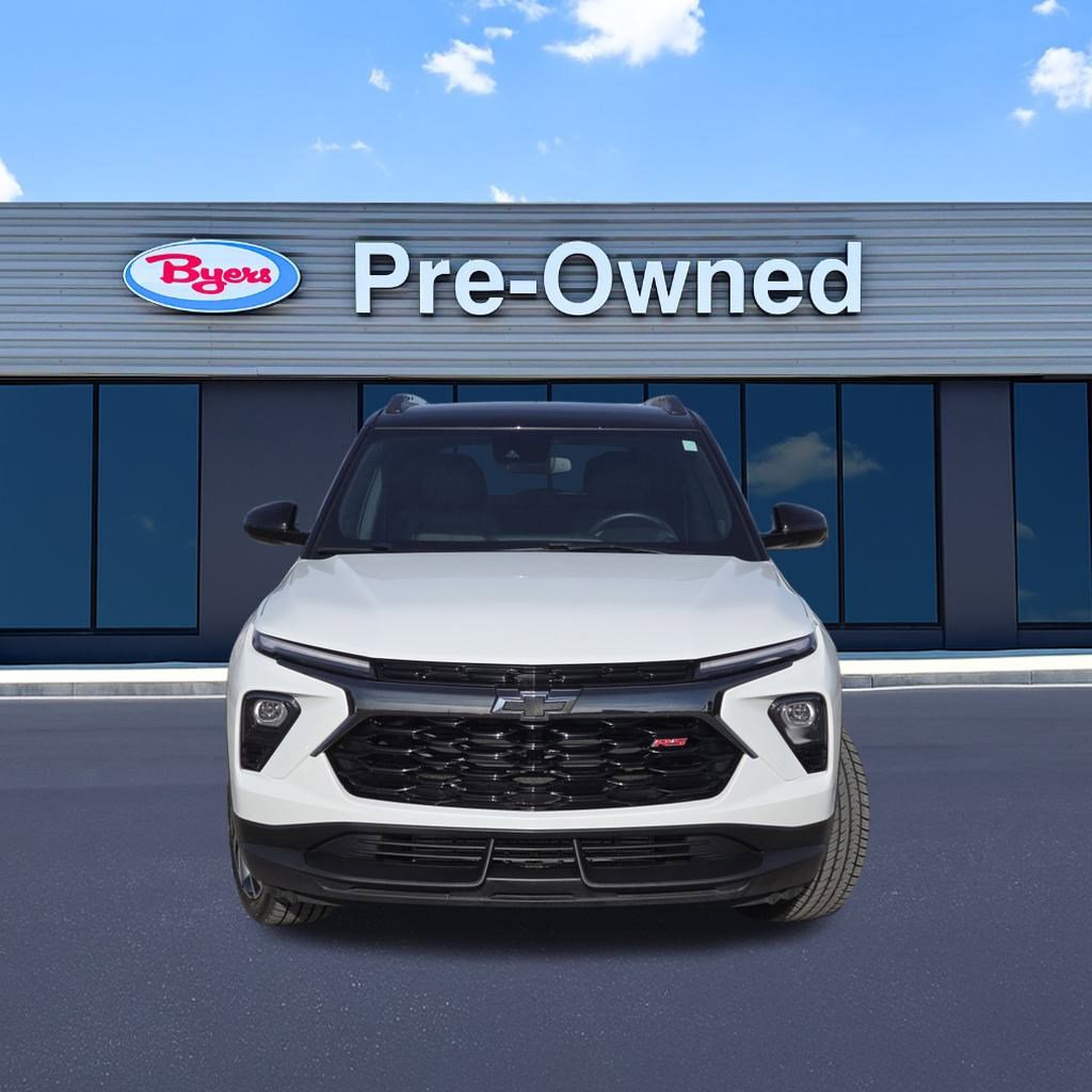 Used 2024 Chevrolet TrailBlazer RS image 2
