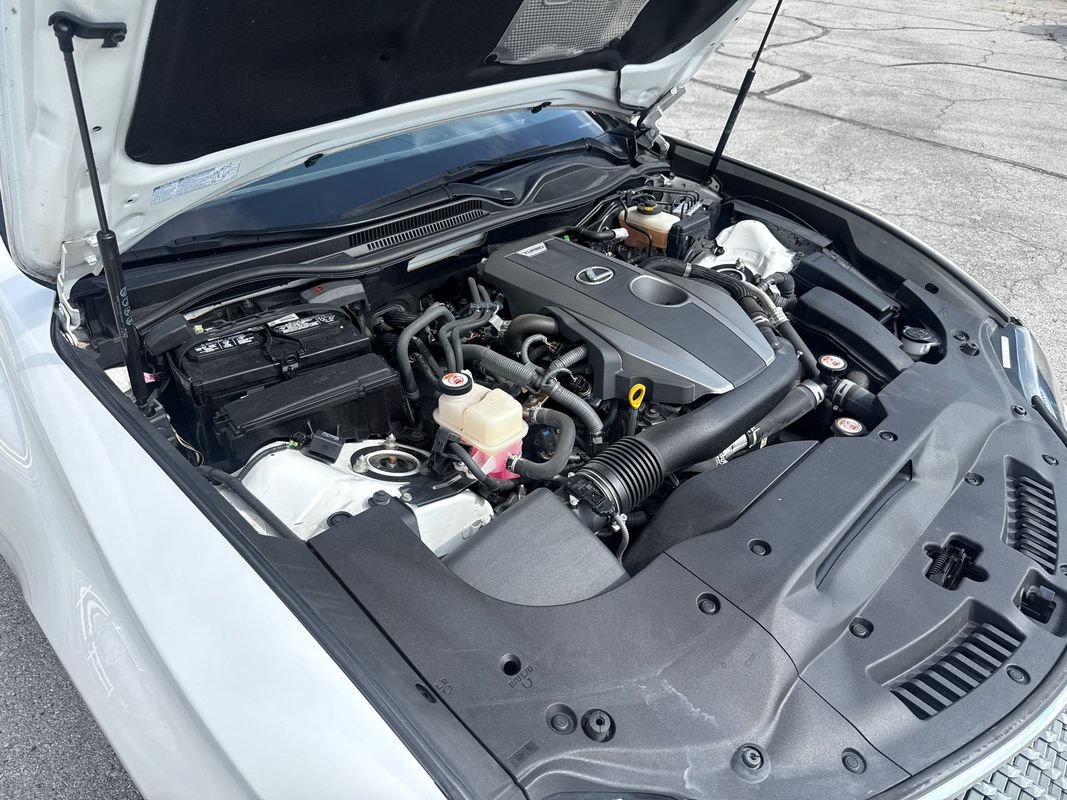 Used 2020 Lexus RC 300 w/ Accessory Package RWD image 16