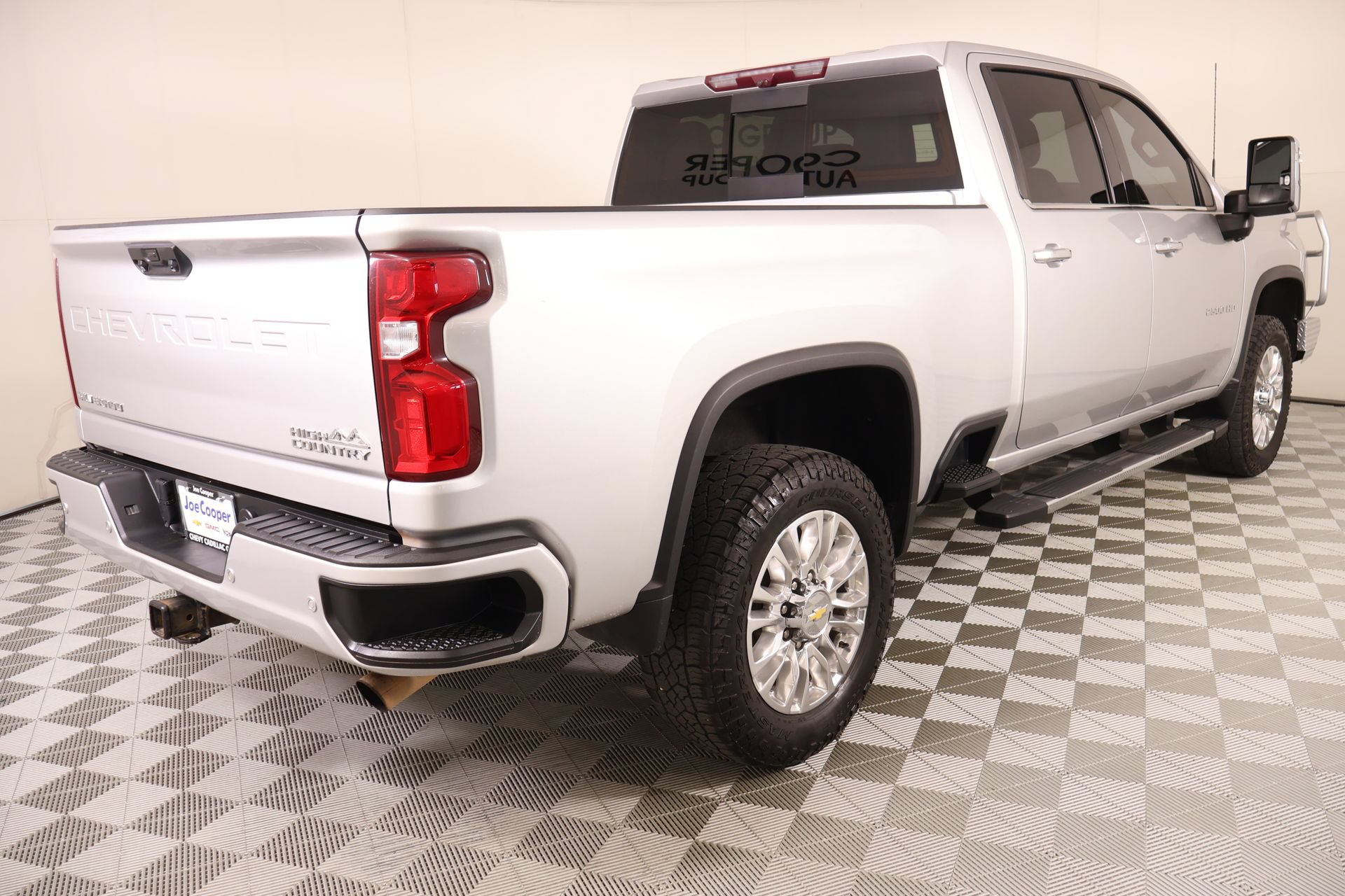 Used 2023 Chevrolet Silverado 2500 High Country w/ Technology Package AWD/4WD image 22
