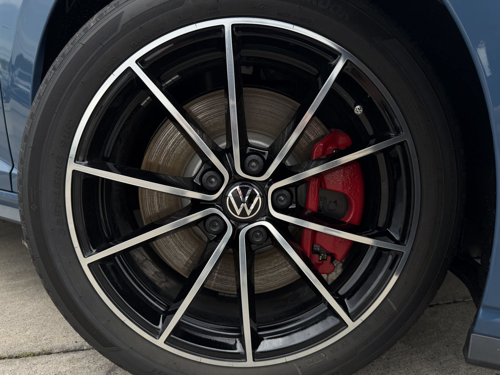 New 2026 Volkswagen Jetta GLI Autobahn FWD image 10