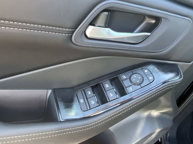 New 2026 Nissan Rogue Dark Armor AWD/4WD image 25
