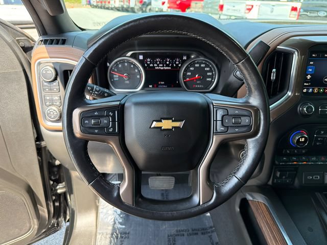 Used 2020 Chevrolet Silverado 1500 High Country w/ Technology Package AWD/4WD image 25