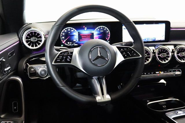 Certified 2025 Mercedes-Benz CLA 250 4MATIC image 18