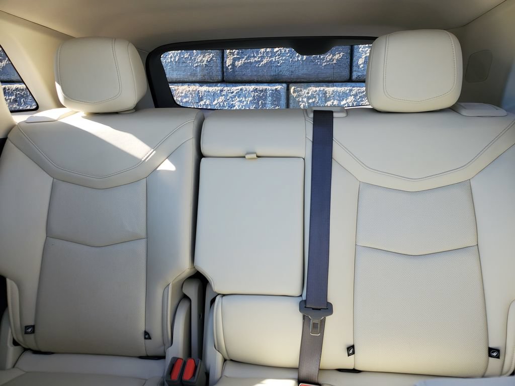 Certified 2023 Cadillac XT5 Premium Luxury AWD/4WD image 36