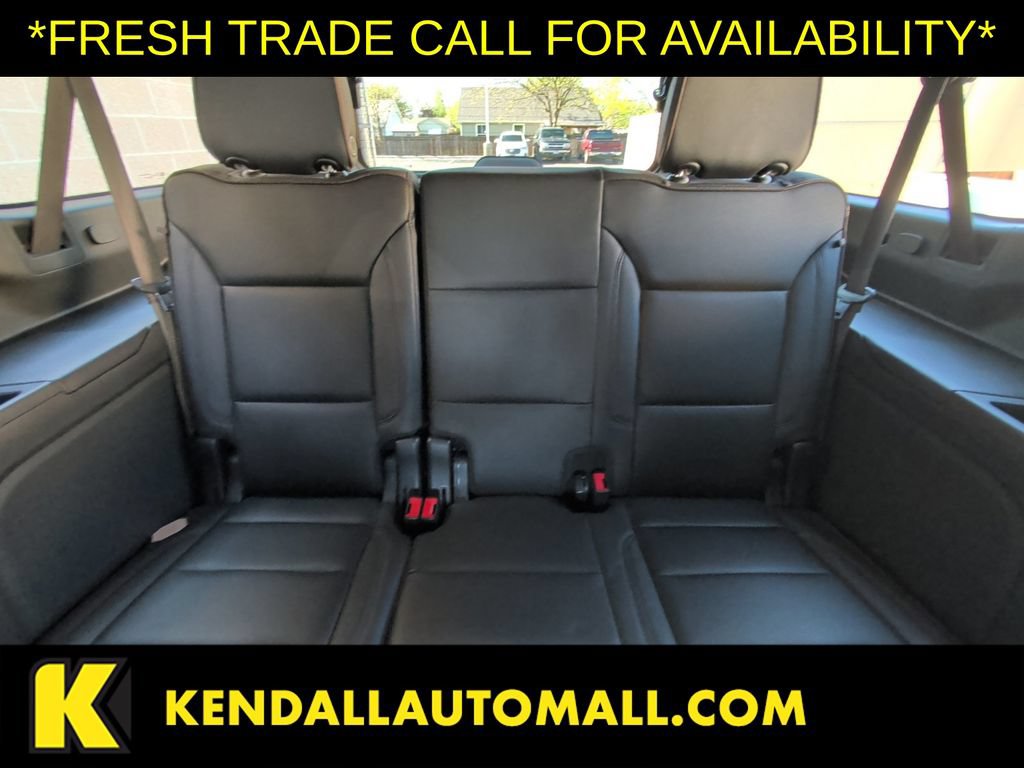 Used 2021 Chevrolet Suburban High Country AWD/4WD image 12