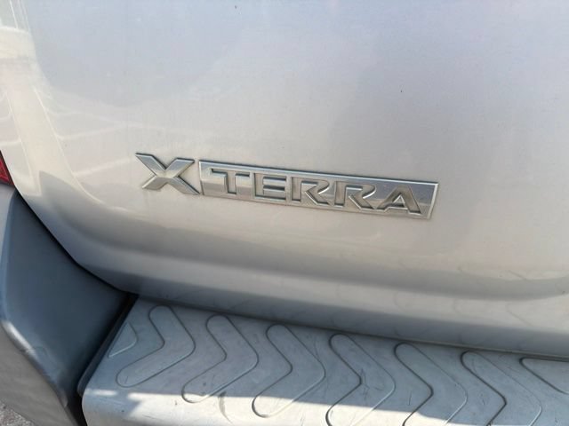 Used 2015 Nissan Xterra X RWD image 5