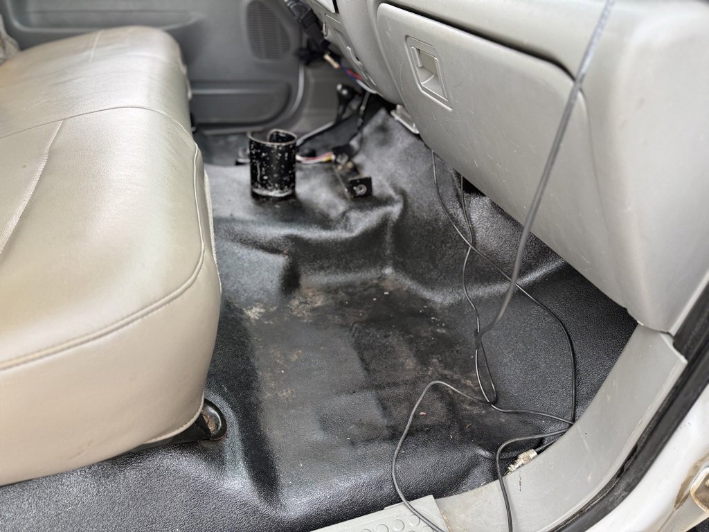 Used 2005 Ford F250 XL image 24