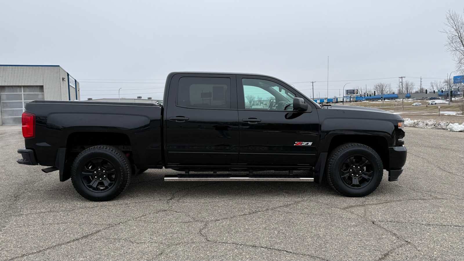 Used 2017 Chevrolet Silverado 1500 LTZ Z71 w/ LTZ Plus Package image 3