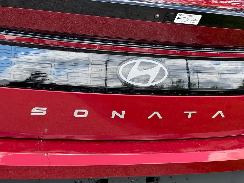 Used 2025 Hyundai Sonata SE FWD image 9