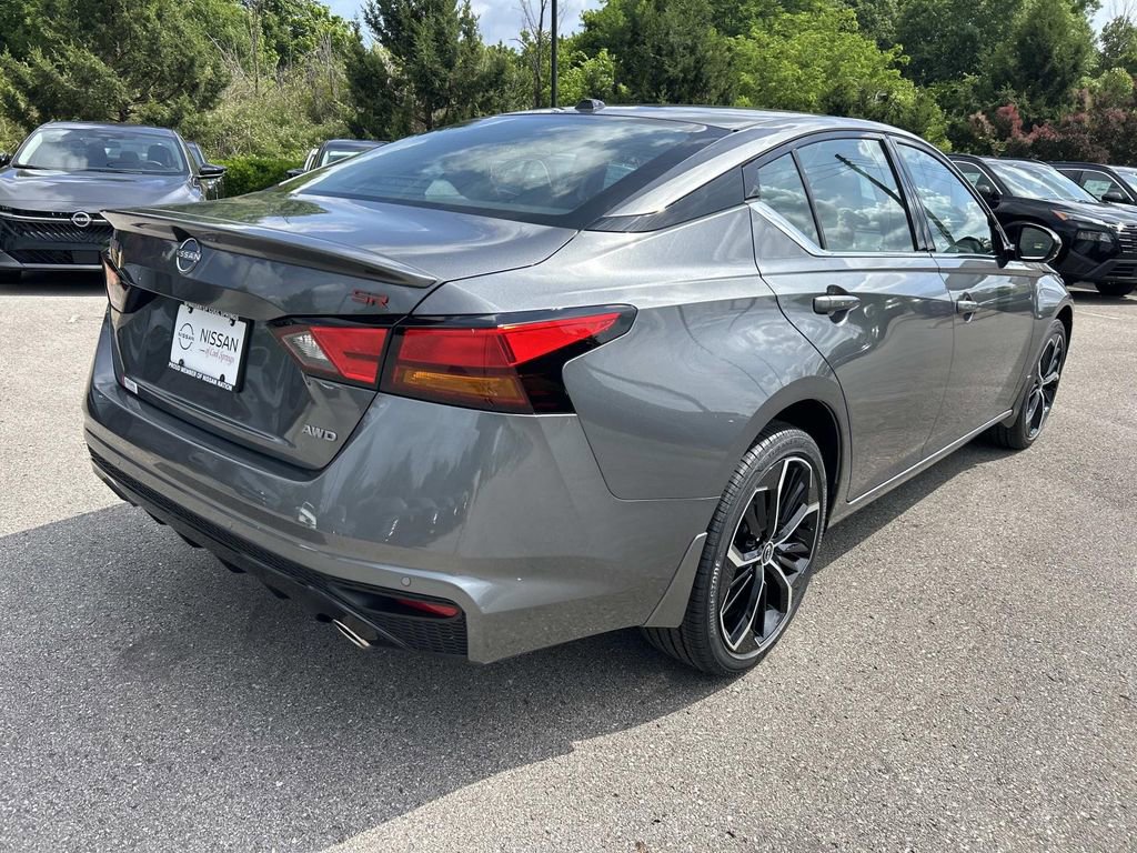 New 2026 Nissan Altima 2.5 SR AWD/4WD image 7