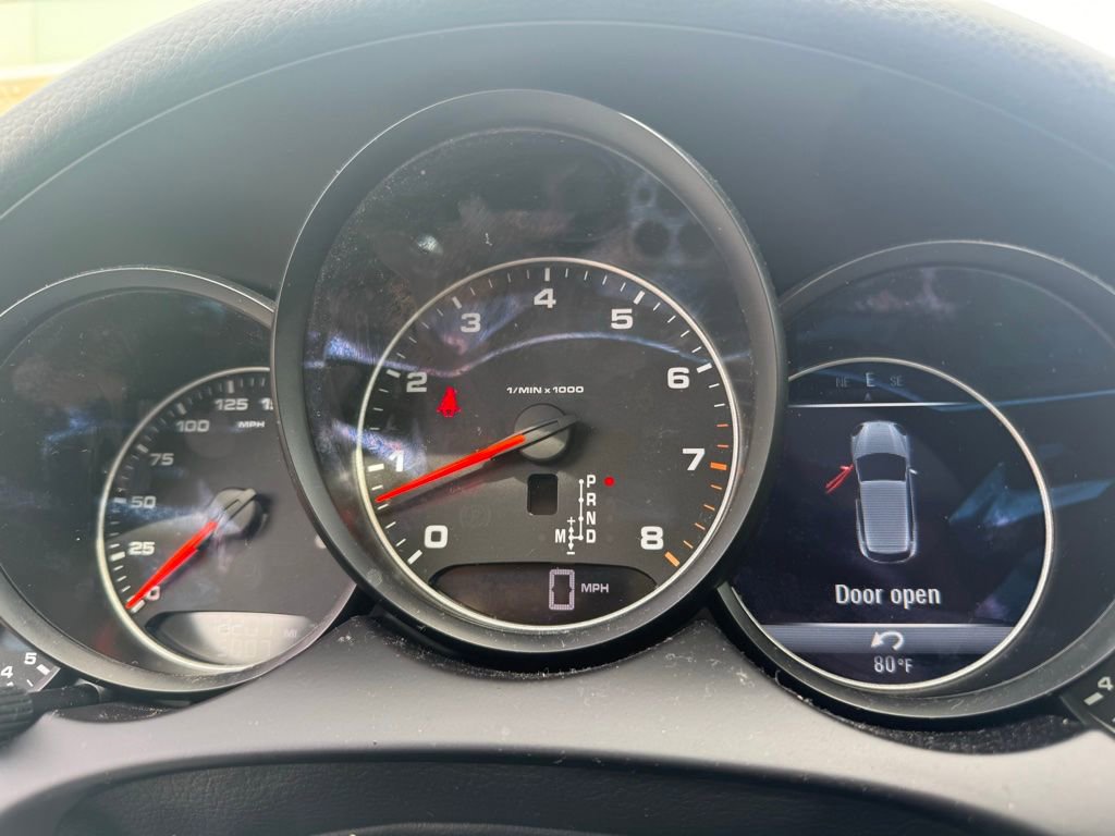 Used 2018 Porsche Cayenne Platinum Edition image 14