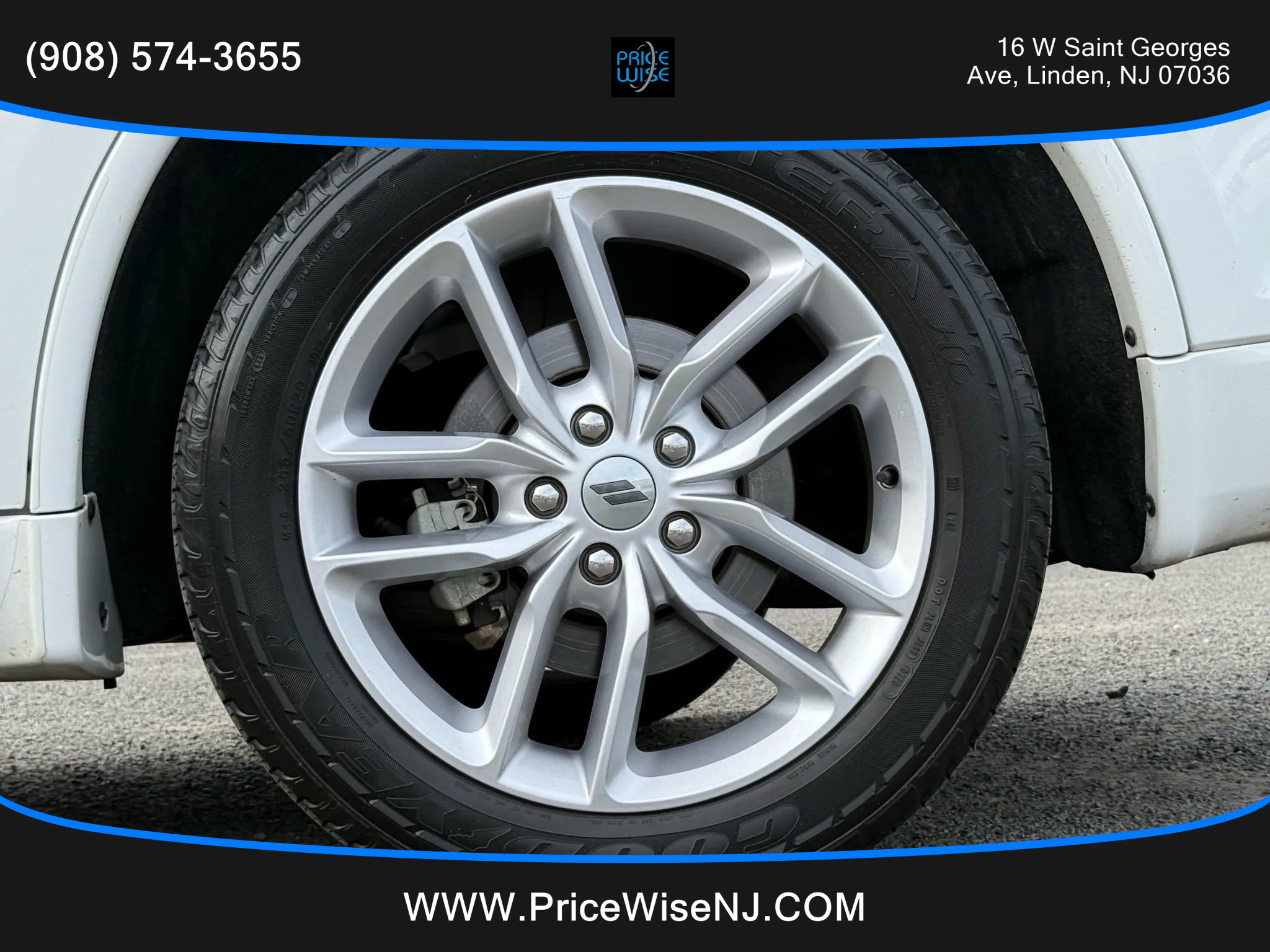 Used 2023 Dodge Durango R/T image 32