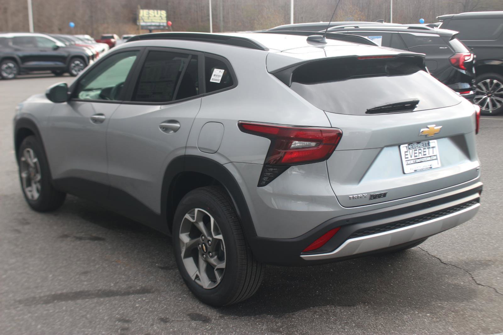 New 2026 Chevrolet Trax LT w/ Driver Confidence Package image 5