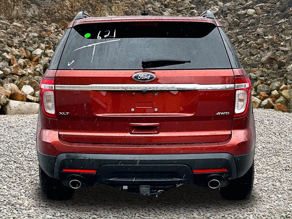 Used 2014 Ford Explorer XLT w/ Equipment Group 202A AWD/4WD image 4