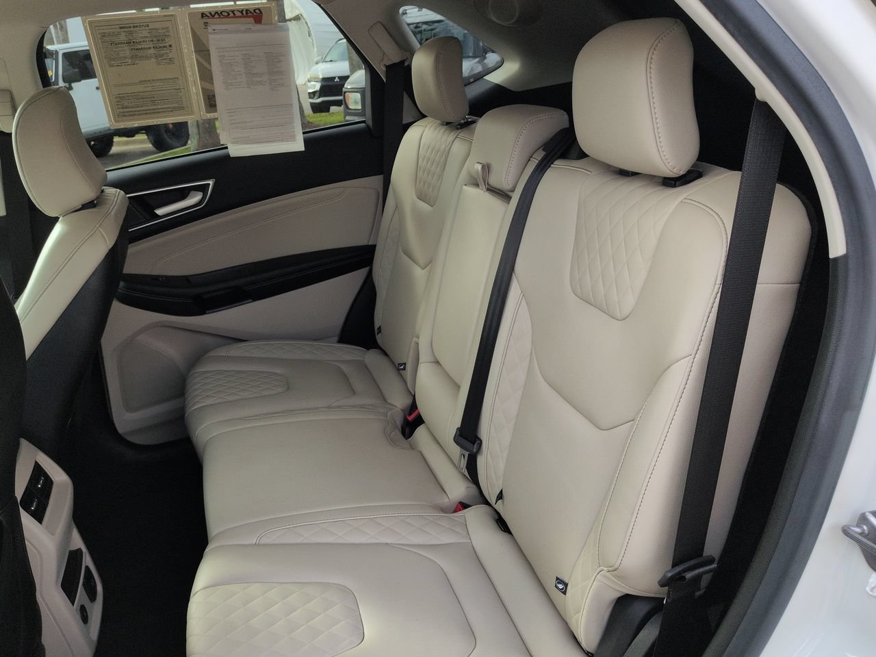 Used 2023 Ford Edge Titanium AWD/4WD image 13