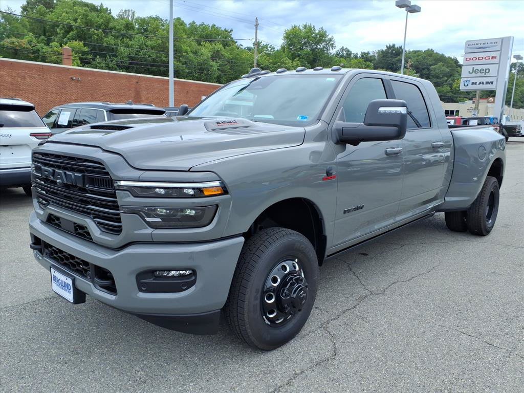 New 2026 RAM 3500 Laramie AWD/4WD image 8