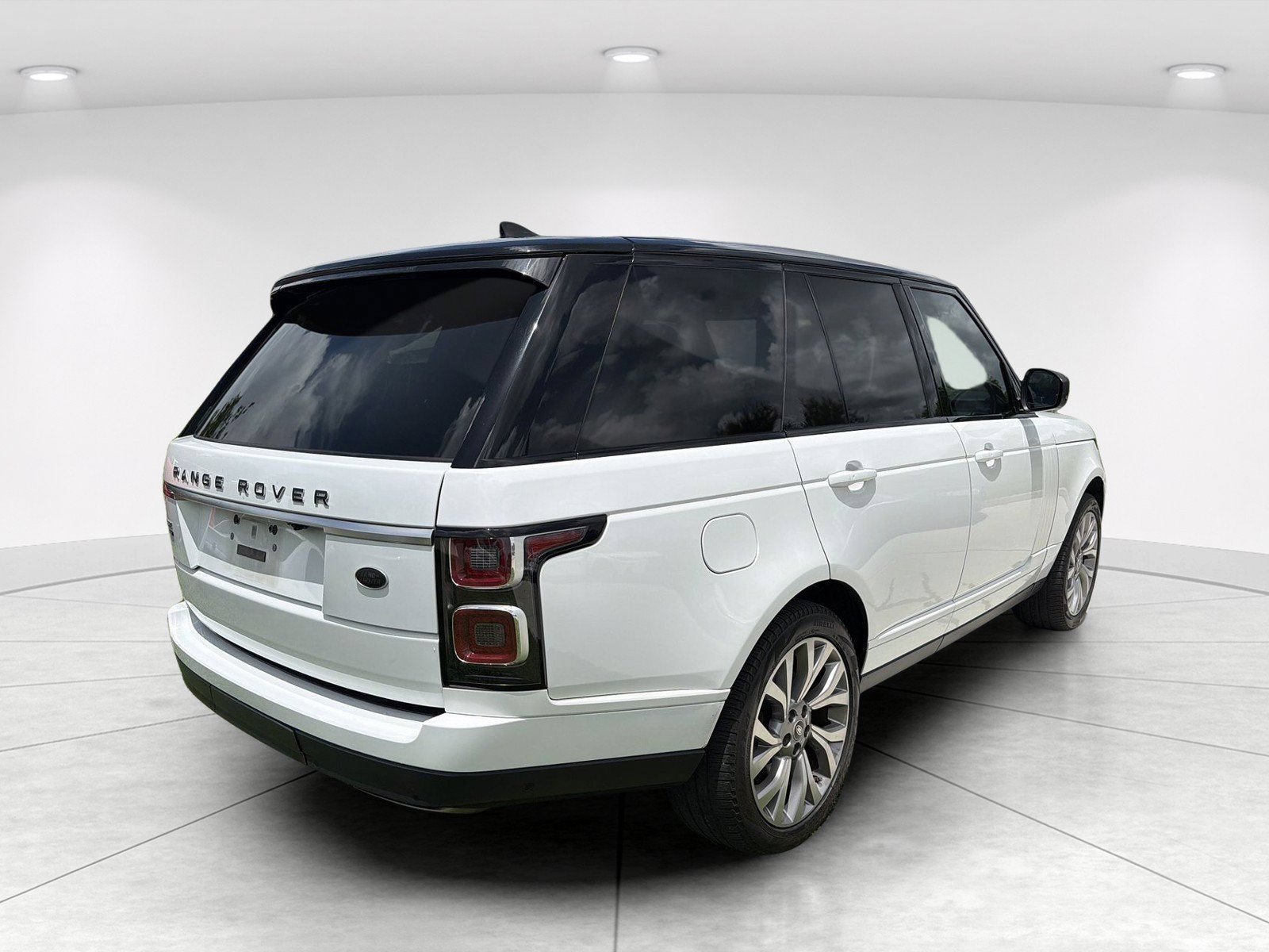 Used 2020 Land Rover Range Rover HSE AWD/4WD image 4