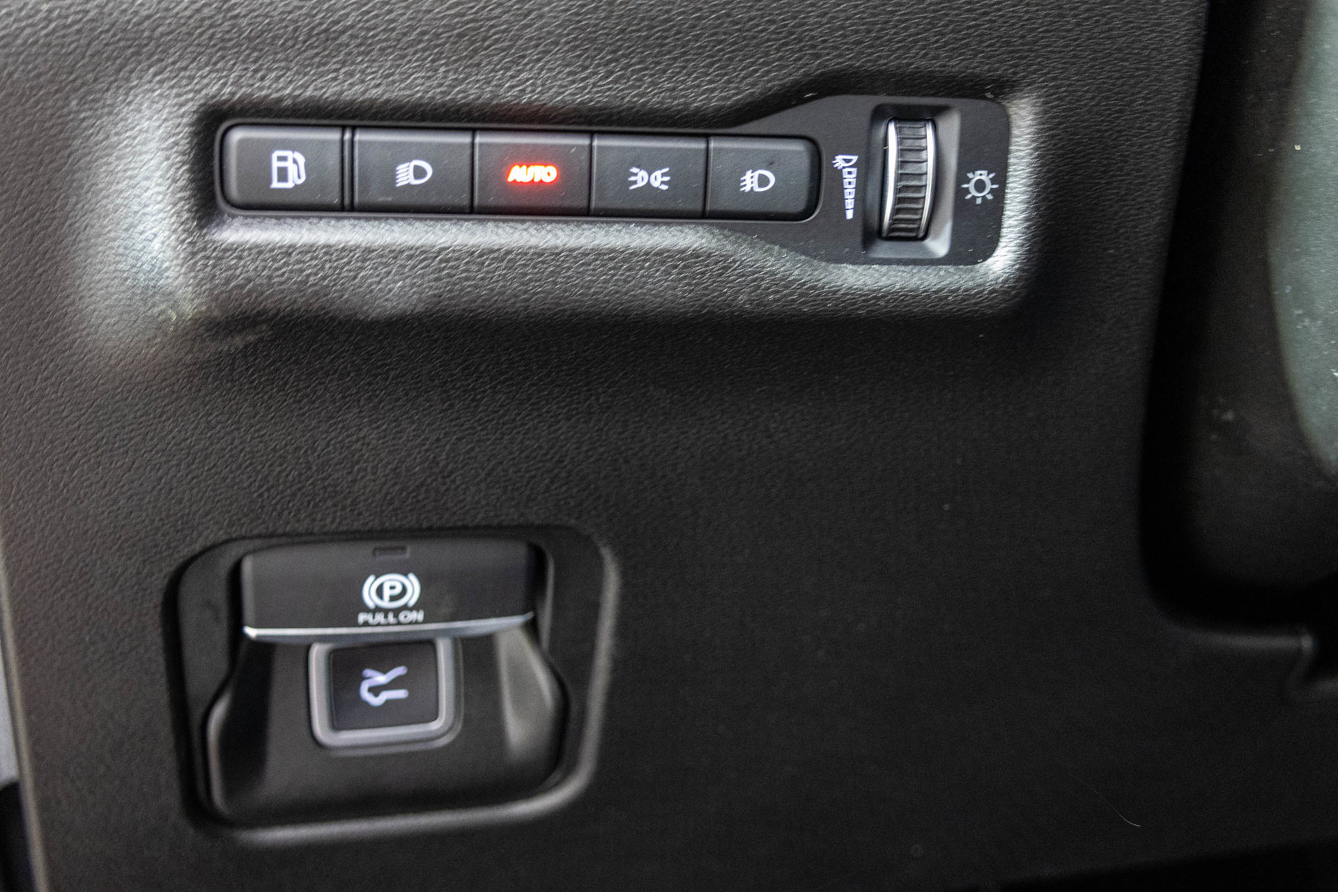 New 2026 Jeep Cherokee Laredo AWD/4WD image 30