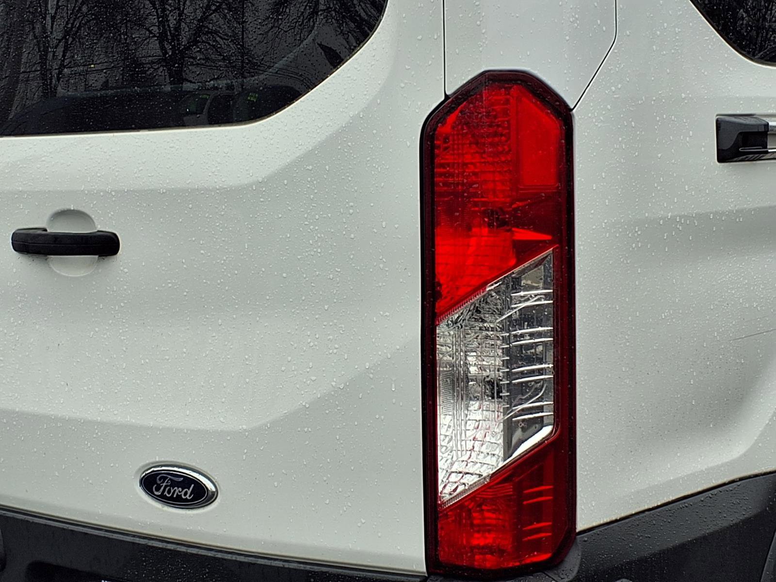 Used 2017 Ford Transit 350 XL RWD image 23