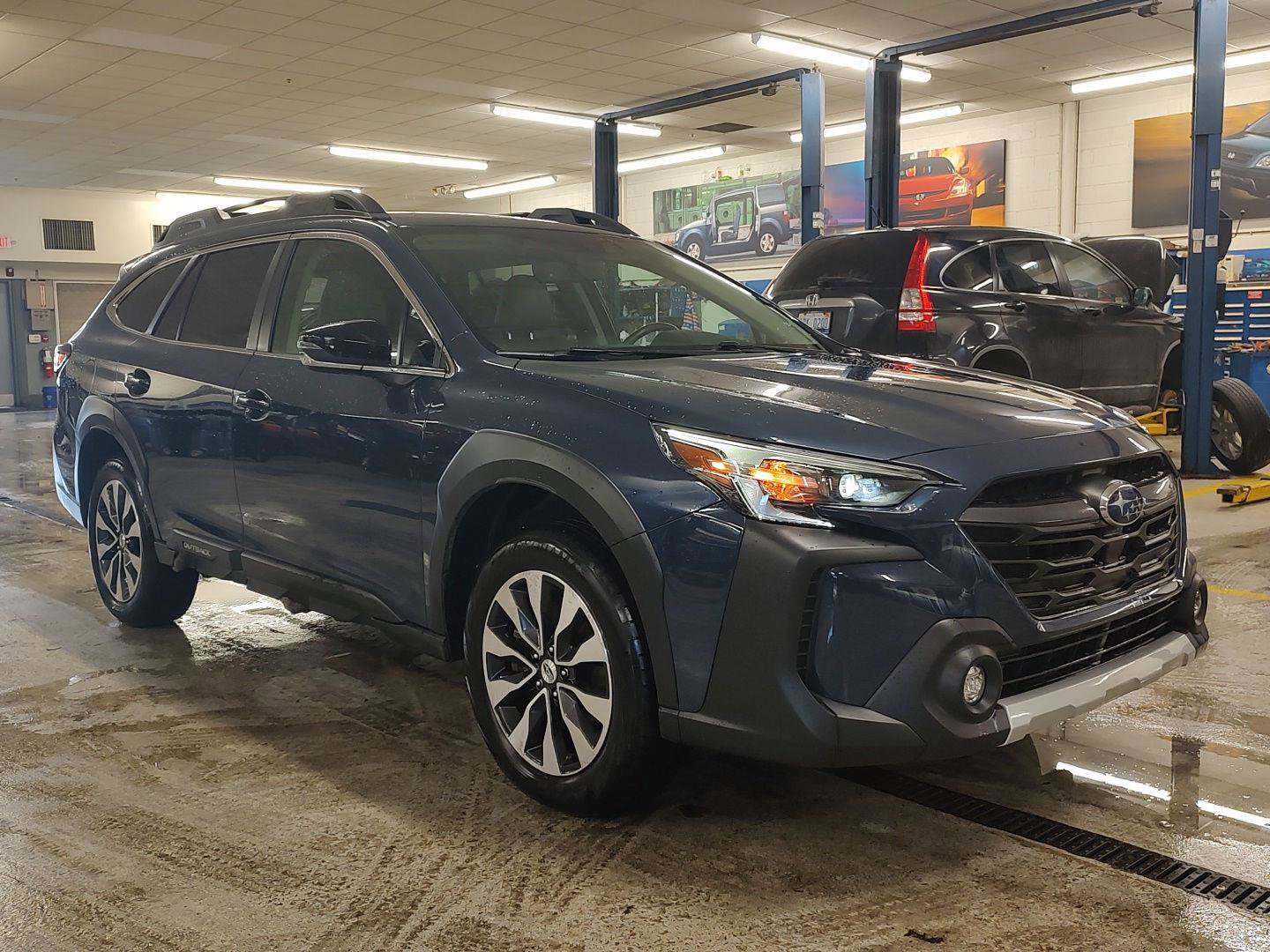 Used 2024 Subaru Outback Limited XT image 4