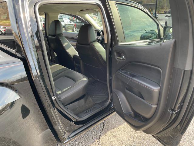 Used 2015 GMC Canyon SLE w/ All-Terrain Package AWD/4WD image 24