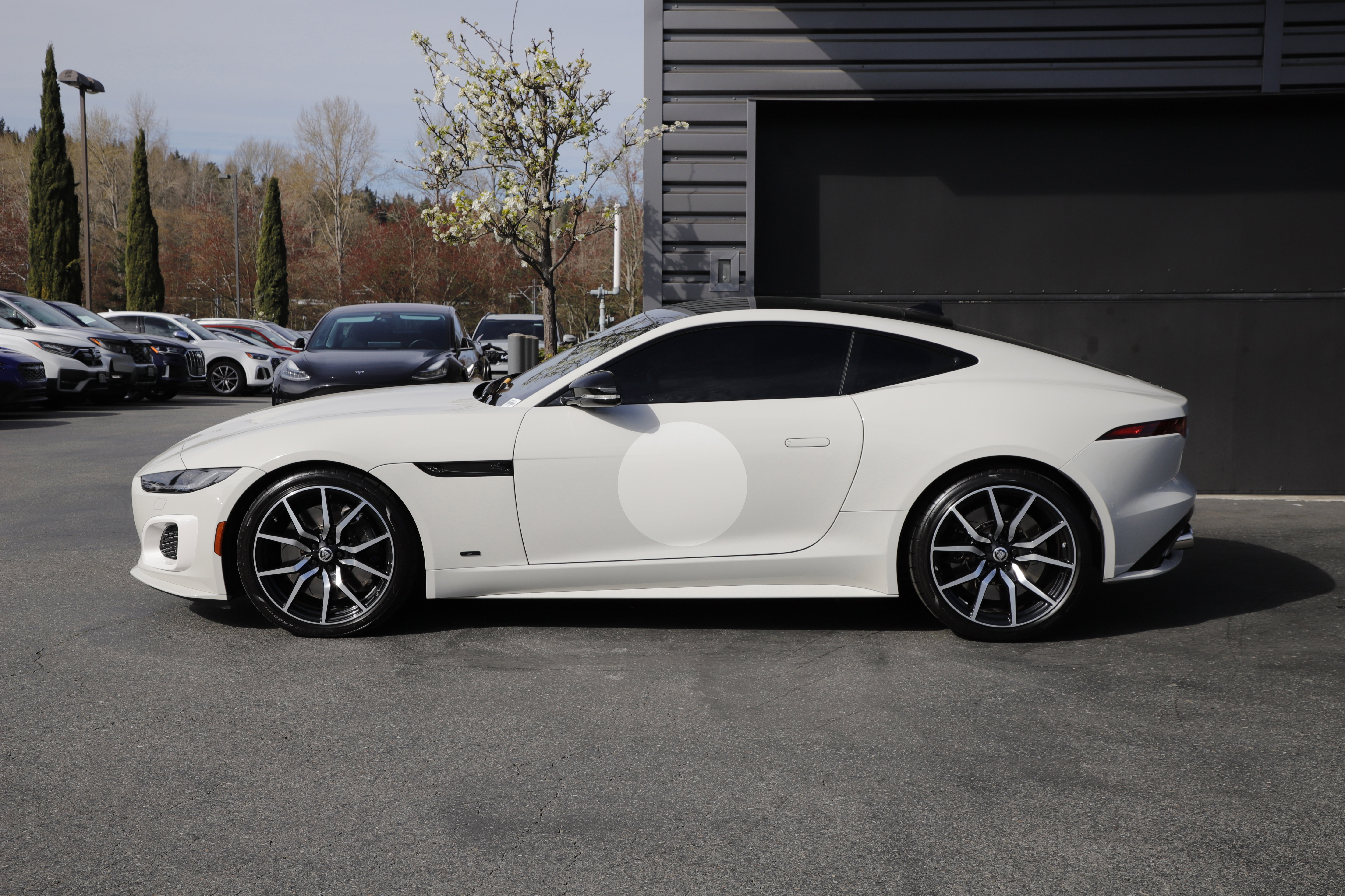 Used 2024 Jaguar F-TYPE R image 3