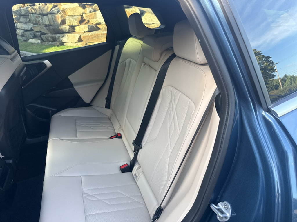 Used 2025 BMW X3 xDrive30i w/ Premium Package AWD/4WD image 8