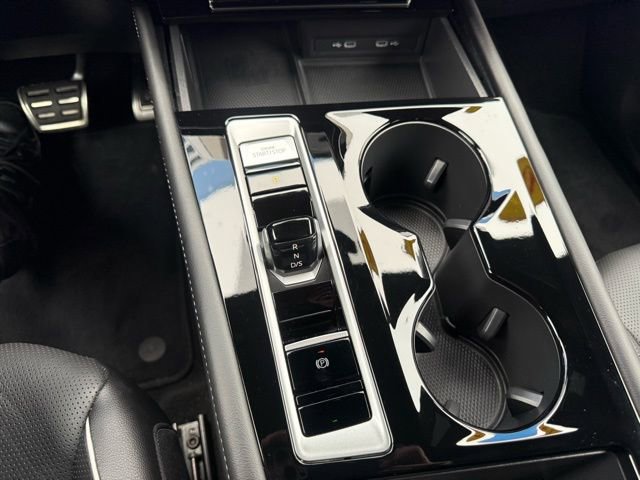 Used 2024 Volkswagen Atlas Cross Sport SEL Premium R-Line image 27